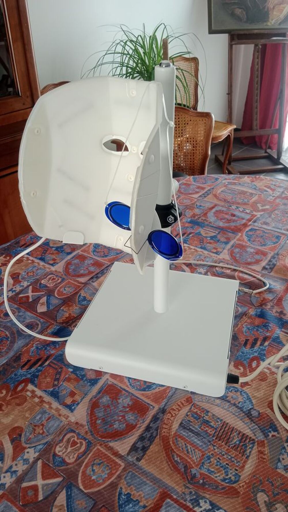 Masque Cosmos anti-ride 