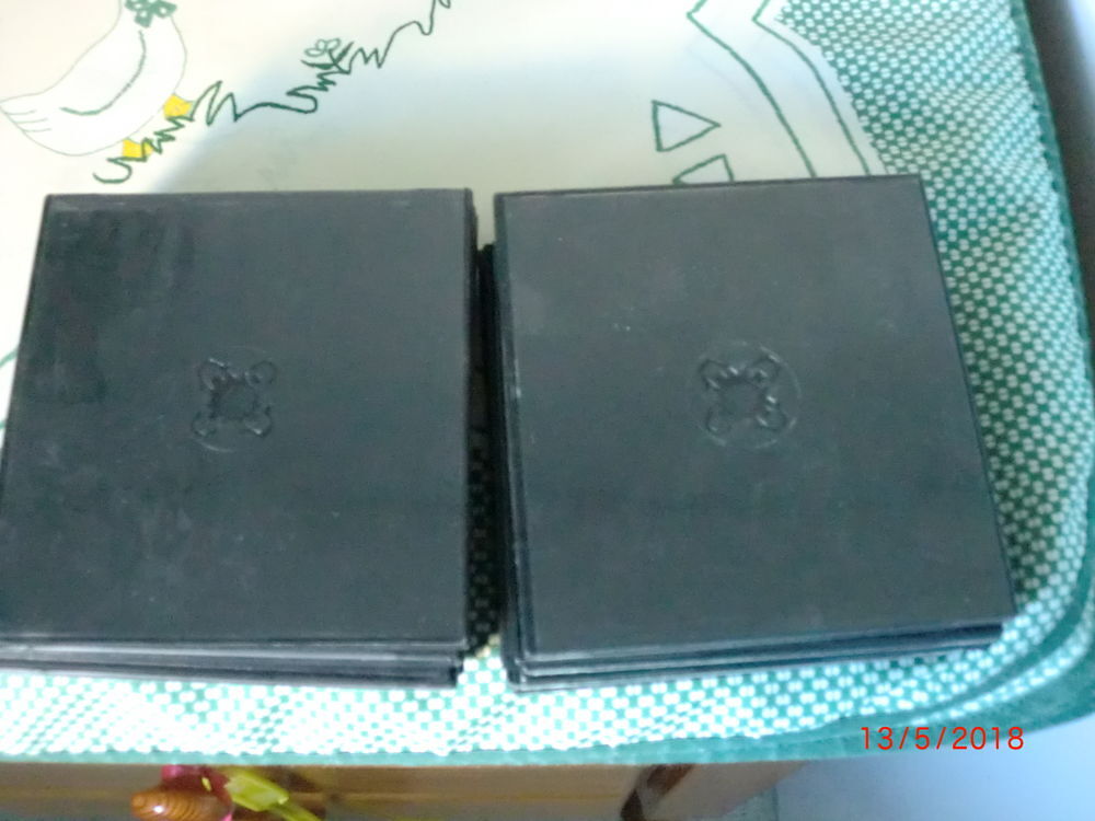  bo&icirc;tiers vides pour CD ou DVD DVD et blu-ray