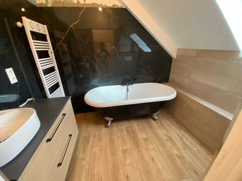 Bonjour, je suis plombier avec 9 ans d'expérience dans la rénovation de salles de bains complètes. Vous pouvez me contacter sans compromis. Merci. 50 93400 Saint-ouen