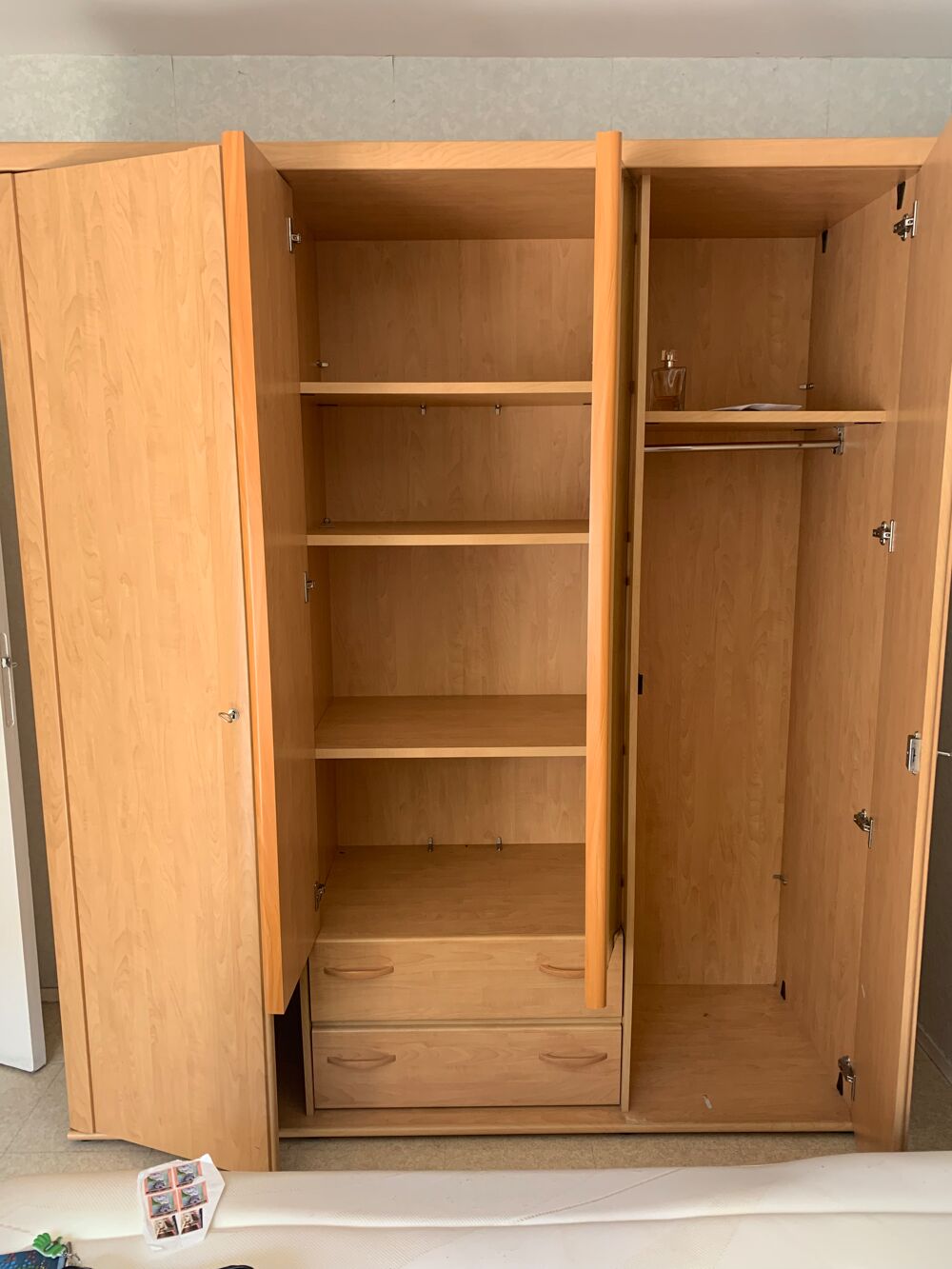 ARMOIRE Meubles