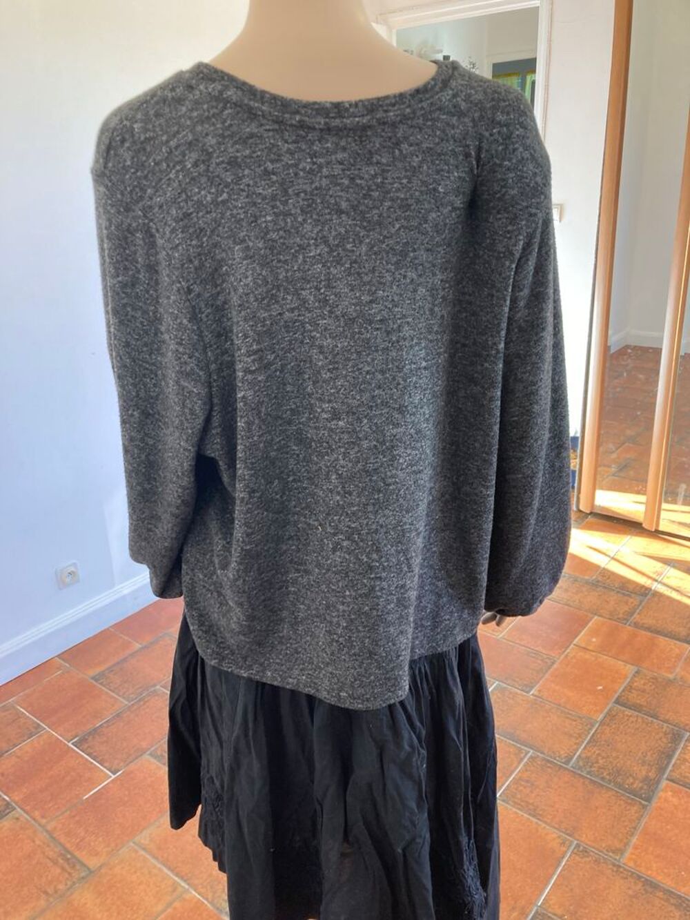 Pull gris Vtements