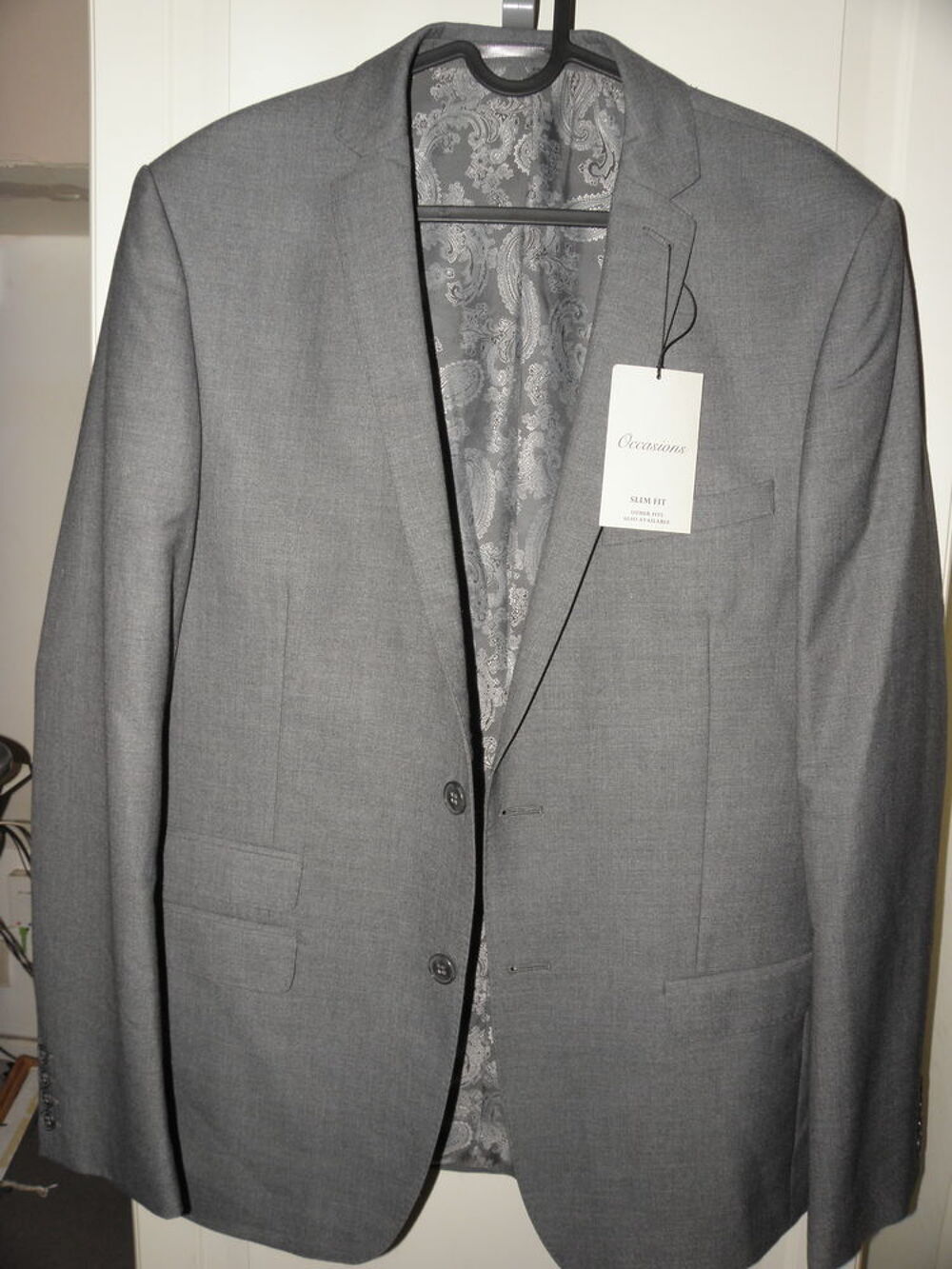 Lot de 2 veste de costume neuves taille 40 Vêtements
