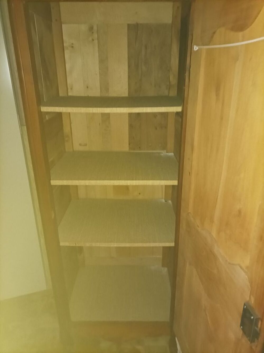 armoire en ch&ecirc;ne Meubles