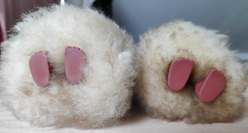 Artisanat, petites poup&eacute;es inuit 