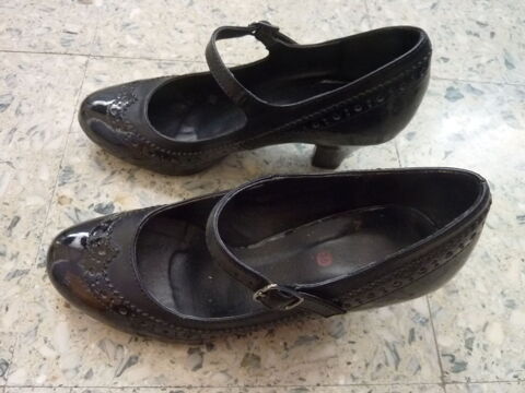 Escarpins � brides 20 Tassin-la-Demi-Lune (69)