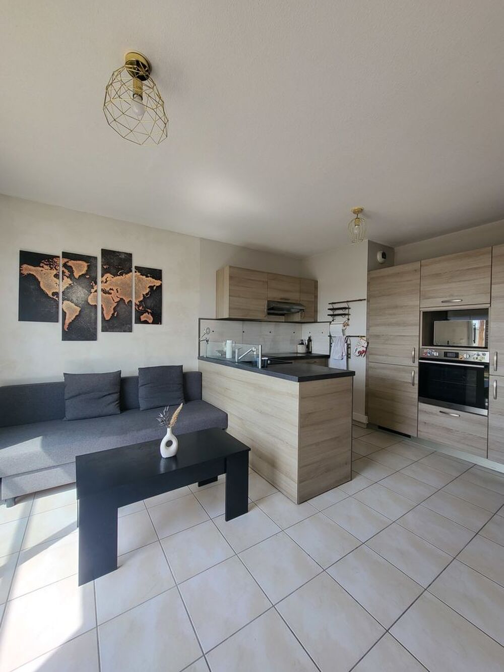 Vente Appartement T2 dernier étage avec terrasse et garage fermé, Tram T9 & C3 Vaulx-en-velin