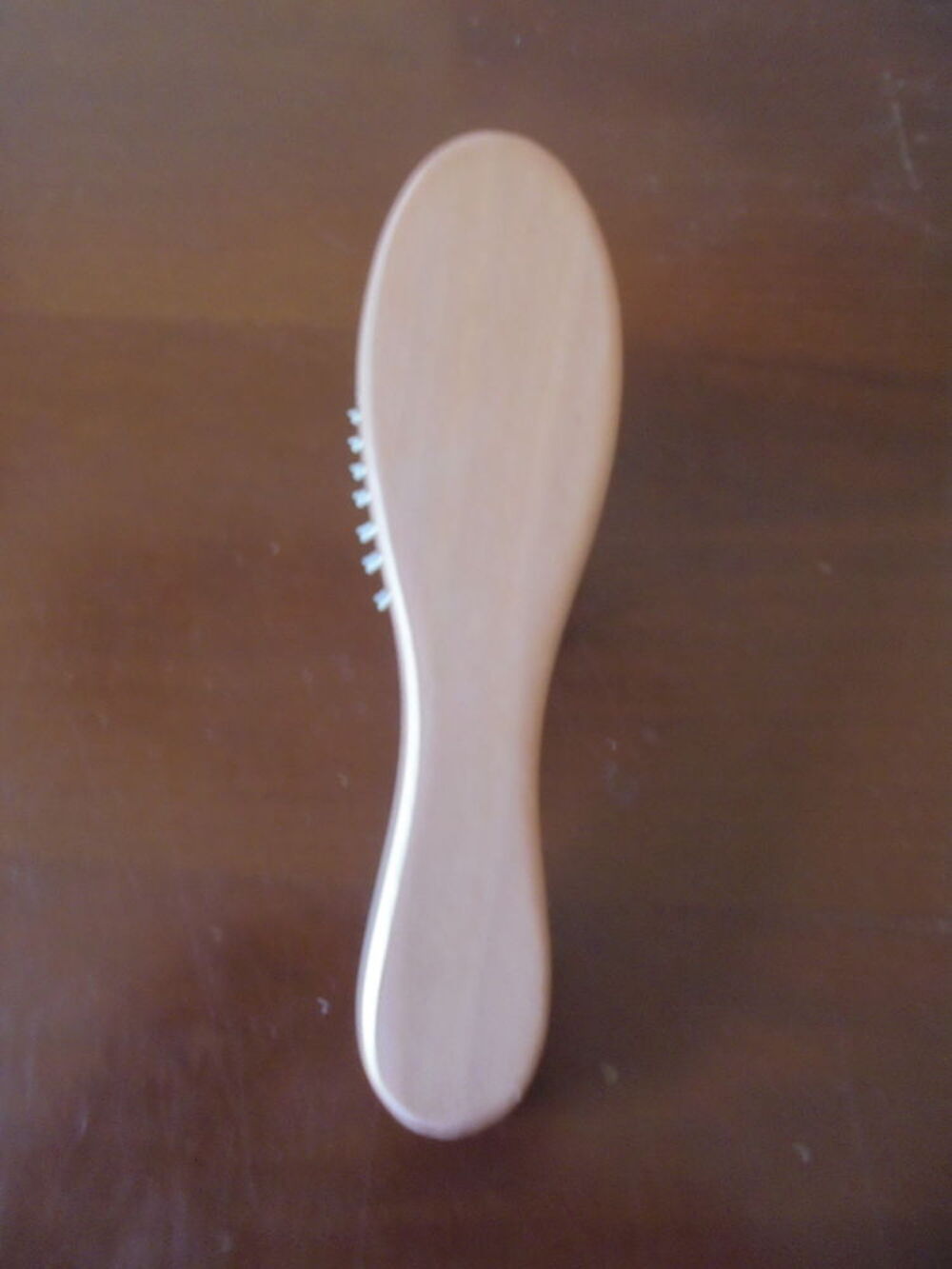 Brosse d&eacute;m&ecirc;lante (25) Maroquinerie