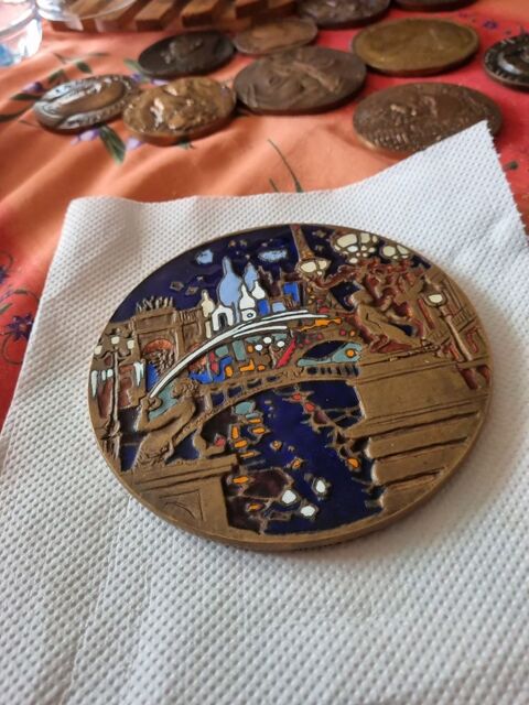 ?uvre d art 400 Paris 13 (75)