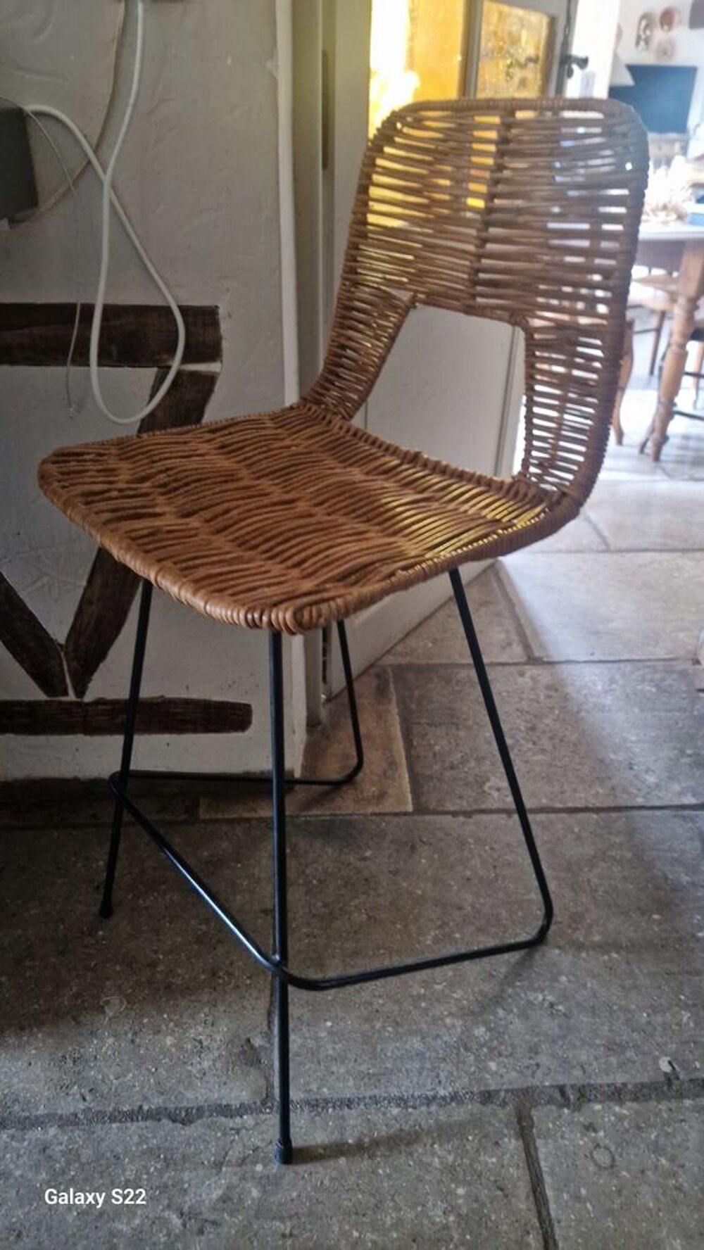 2 belles chaises hautes en rotin Meubles