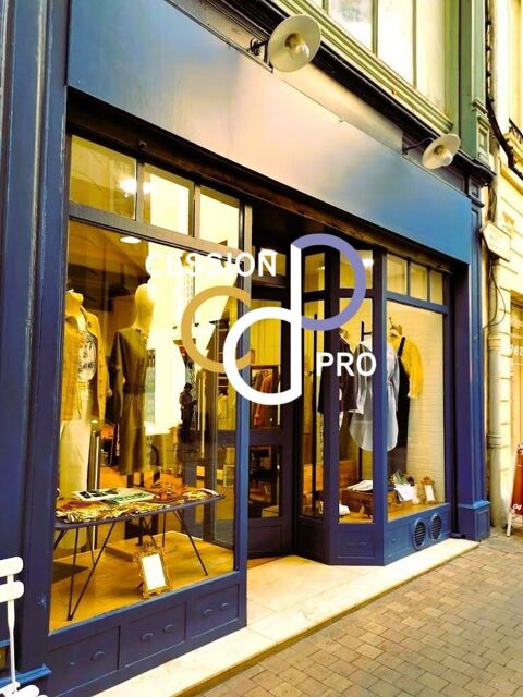 BOUTIQUE PR&Ecirc;T-A-PORTER ET ACCESSOIRES MODE A CEDER : QUARTIER CHIC, CLIENTELE LUXE ! 112000 30000 Nimes