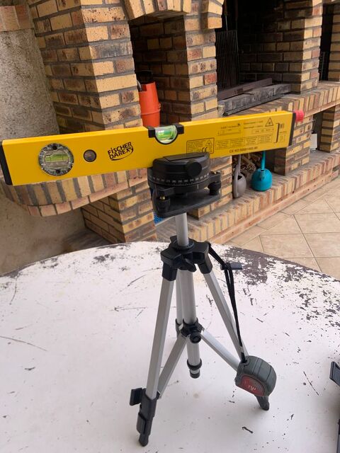 Niveau laser tubulaire Fischer Darex Ref 2310 + mallette 35 Vernon (27)