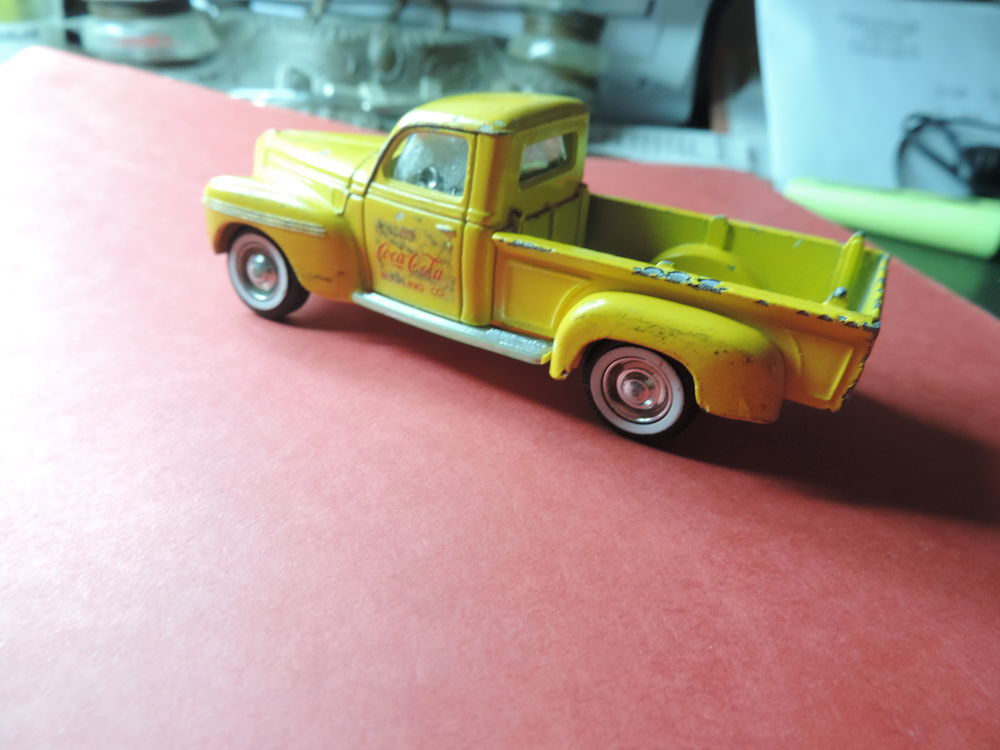 SOLIDO -DODGE 1940 - Echelle : 1/43 &egrave;me. 
