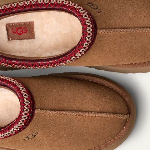 Chaussons UGG tazz NEUF Jamais porter 140 Valence (26)