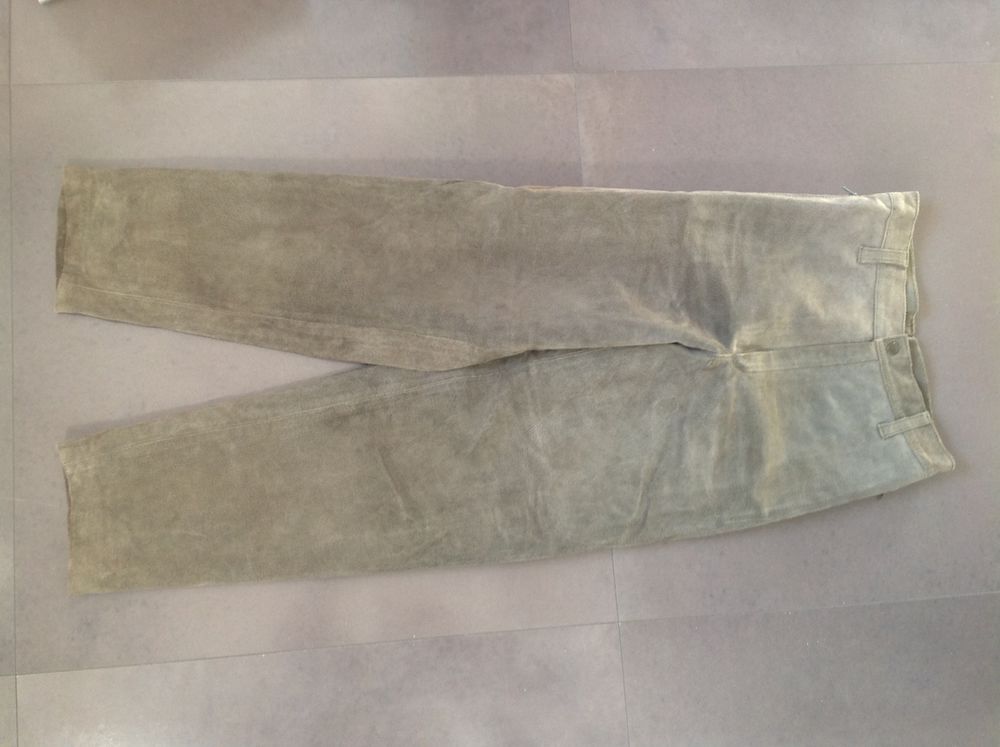 Pantalon en daim vert Vêtements