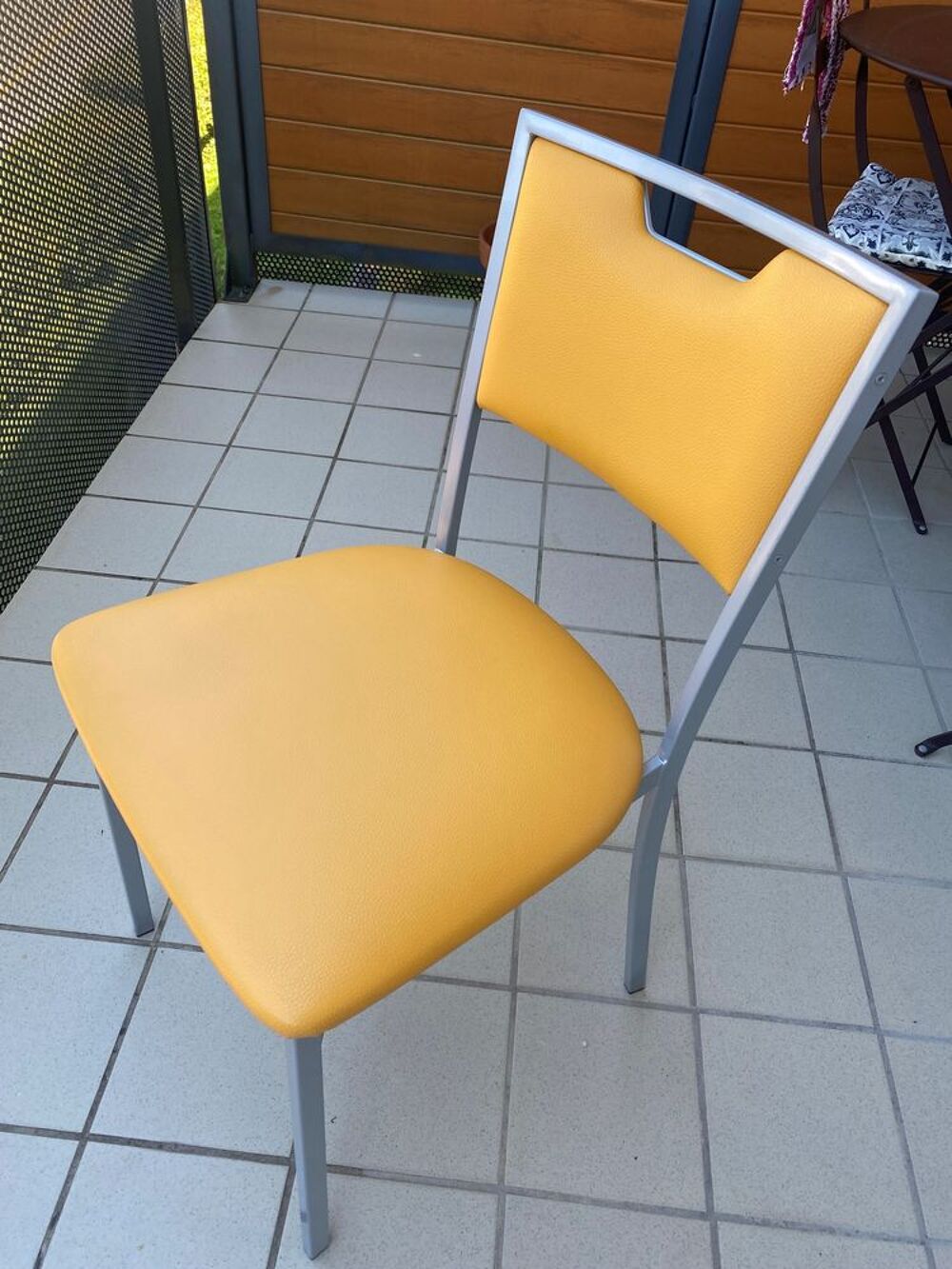 table et 4 chaises BO CONCEPT Meubles