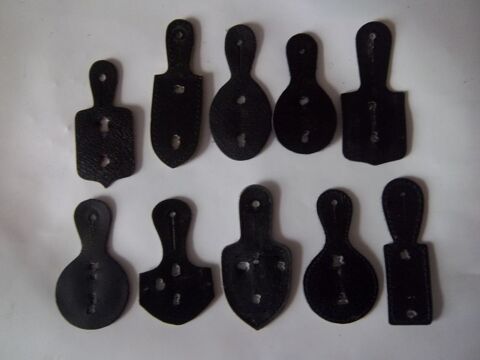 lot 10 cuirs noir insigne militaire 10 Valognes (50)