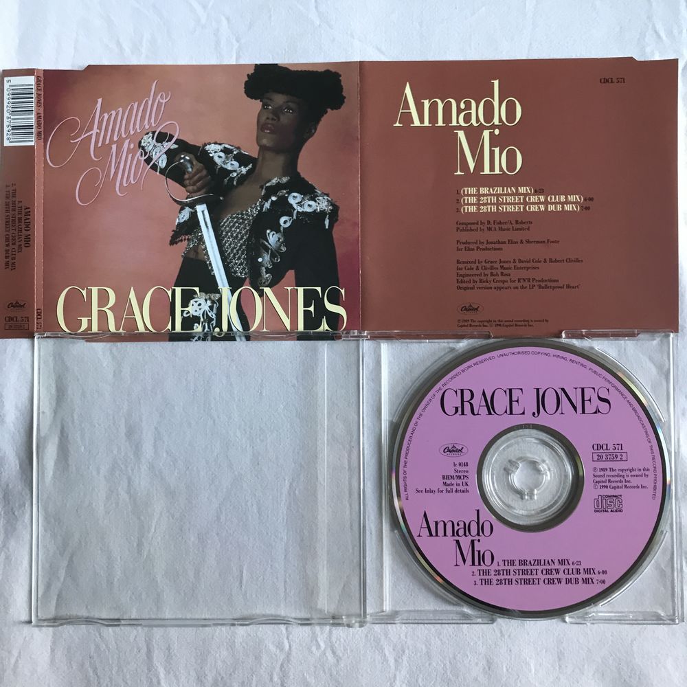 CD Grace Jones - Amado Mio CD et vinyles