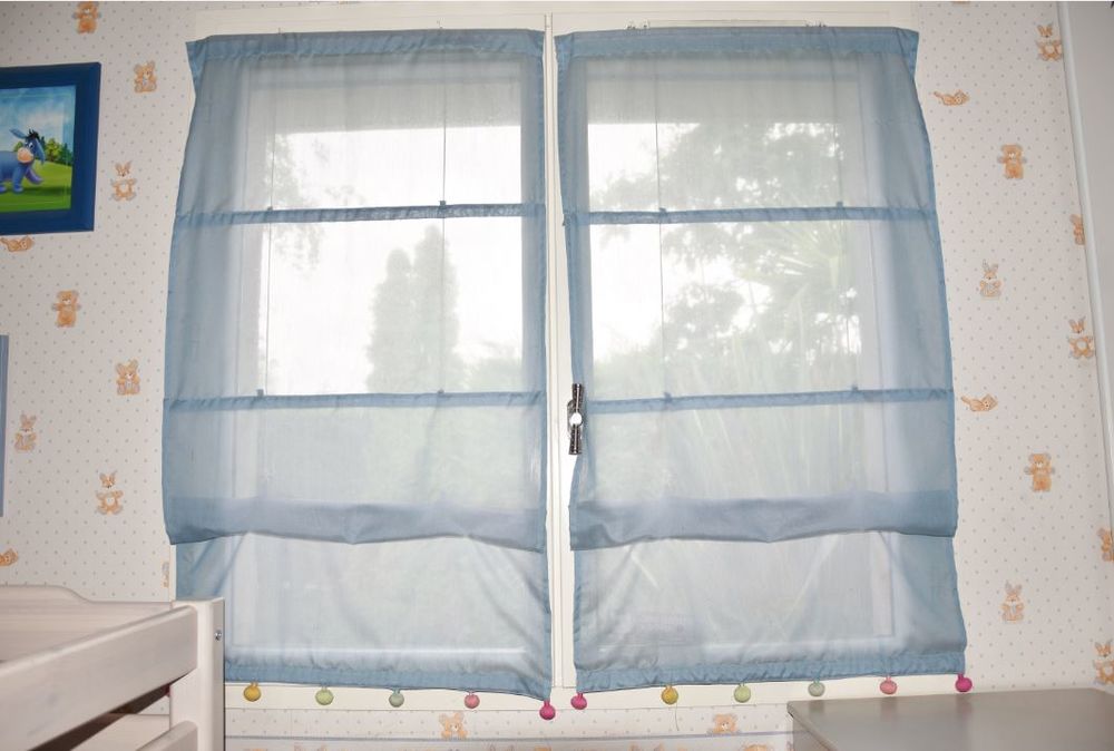 60 cm. 2 Stores bateau tamisant bleus. Id&eacute;al chambre enfant Mobilier enfants