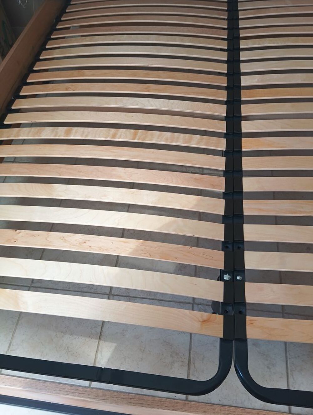 Lit double + matelas 180 x 200 Meubles