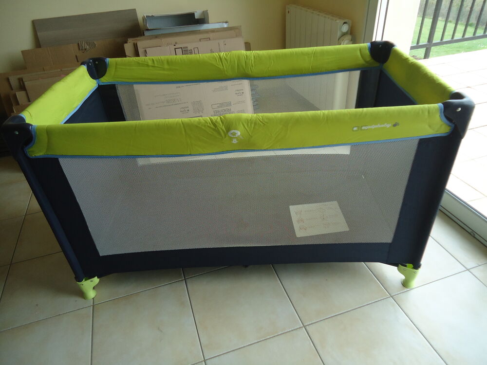 Lit parapluie PICCOLO EQUIPBABY CE solide, bandes velcro Puériculture