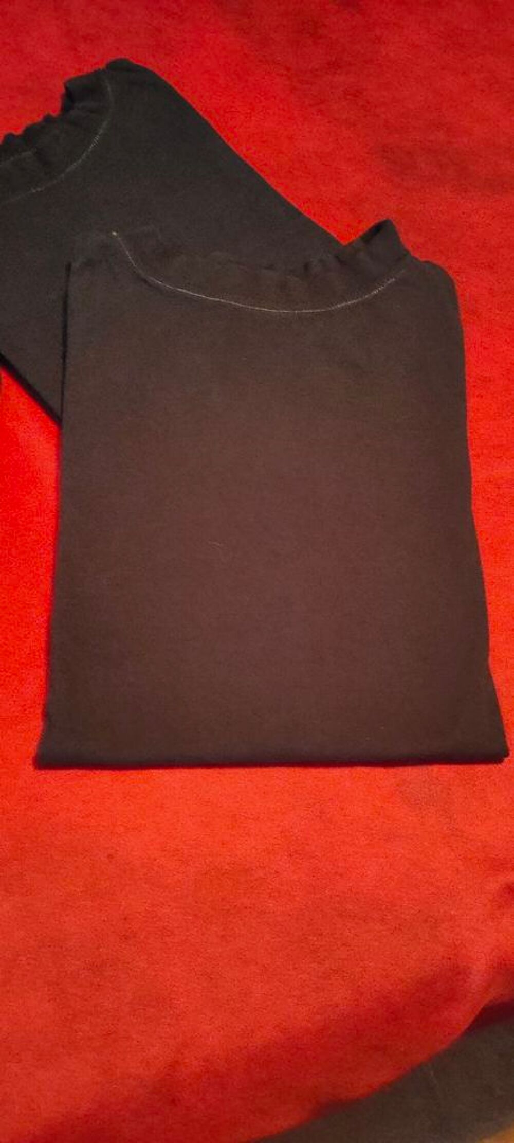 4 t-shirts noirs taille L Vtements