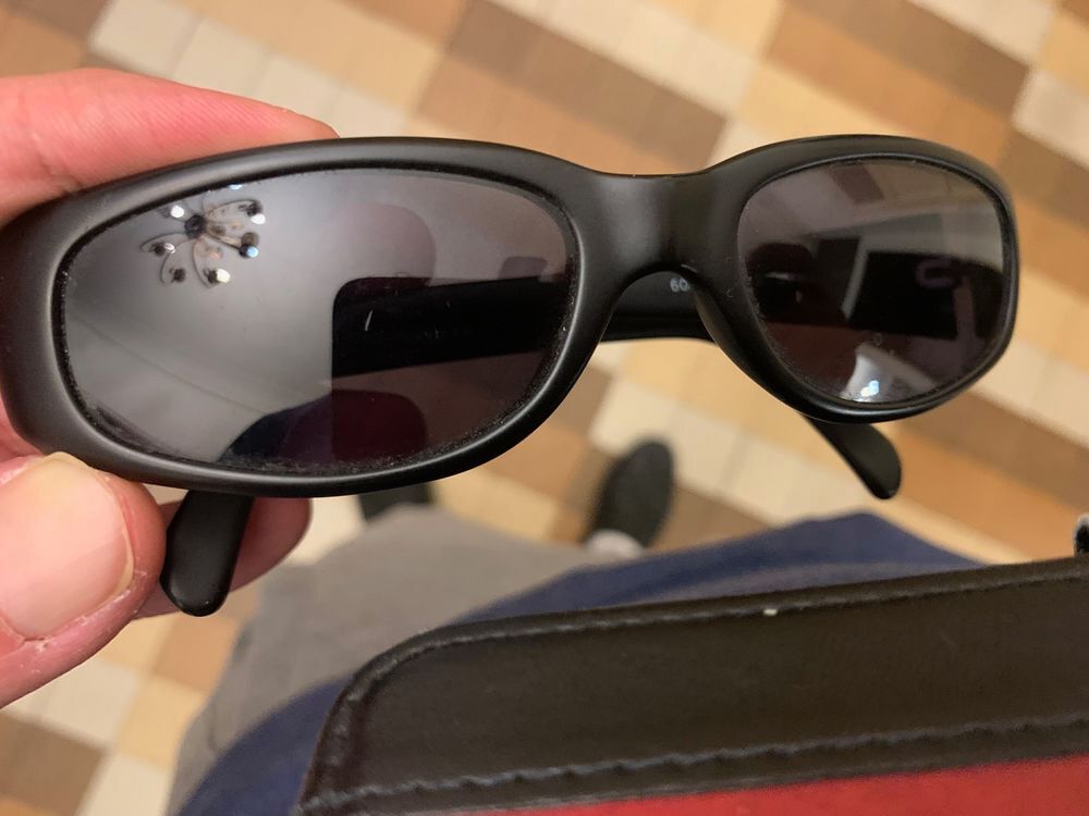 Paire de lunettes Armani Bijoux et montres