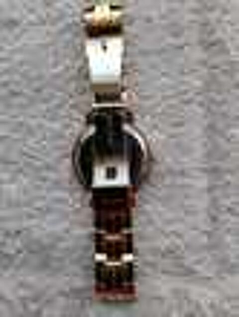 Belle montre Guess Ladies analogique Quartz port&eacute;e 3 fois Bijoux et montres