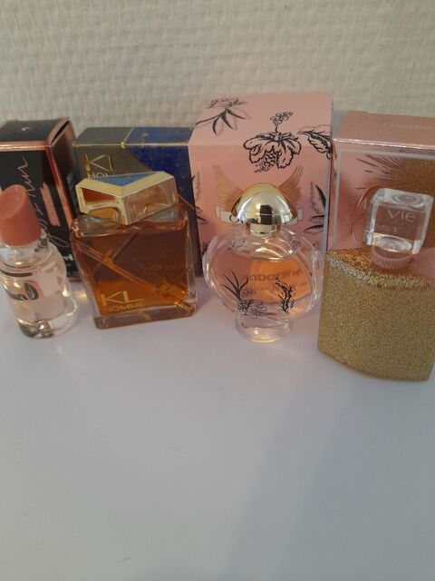 4 miniatures de parfums  28 Perpignan (66)