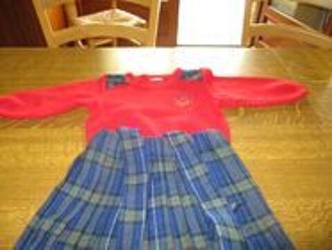 Pull et Jupe plis�e 0 M�rignies (59)