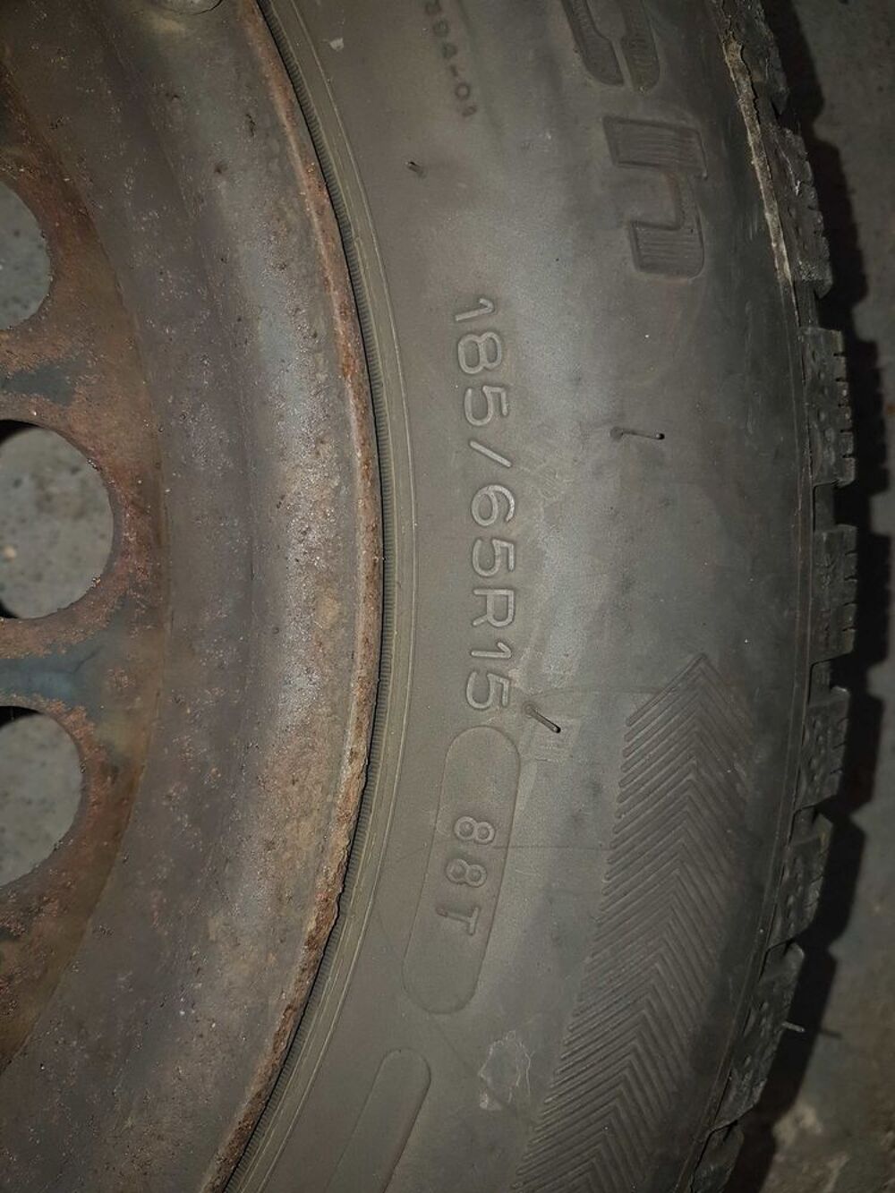 4 pneus hiver BF Goodrich 185/65/15 Sports