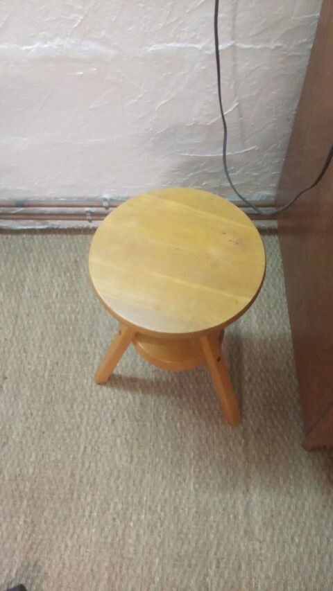 Tabouret 18 Villeparisis (77)