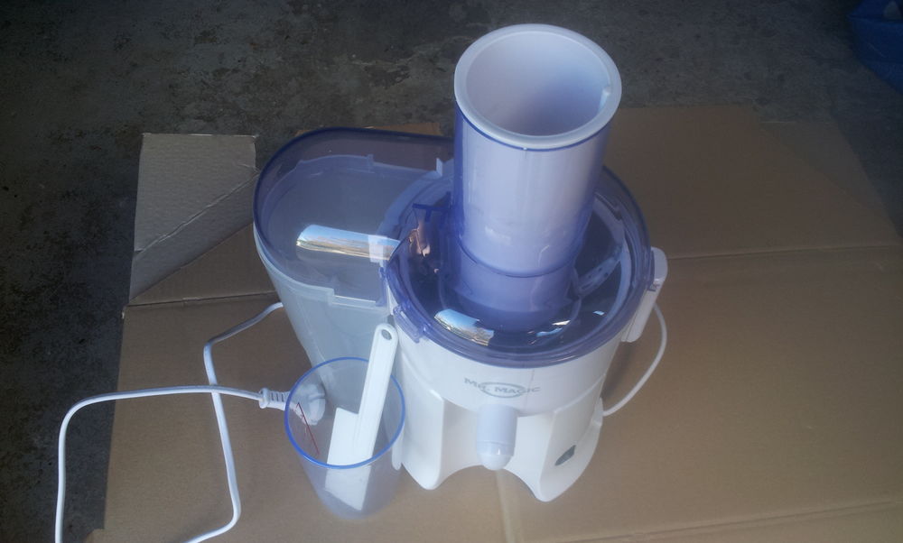 Appareil a jus de fruitss Electroménager
