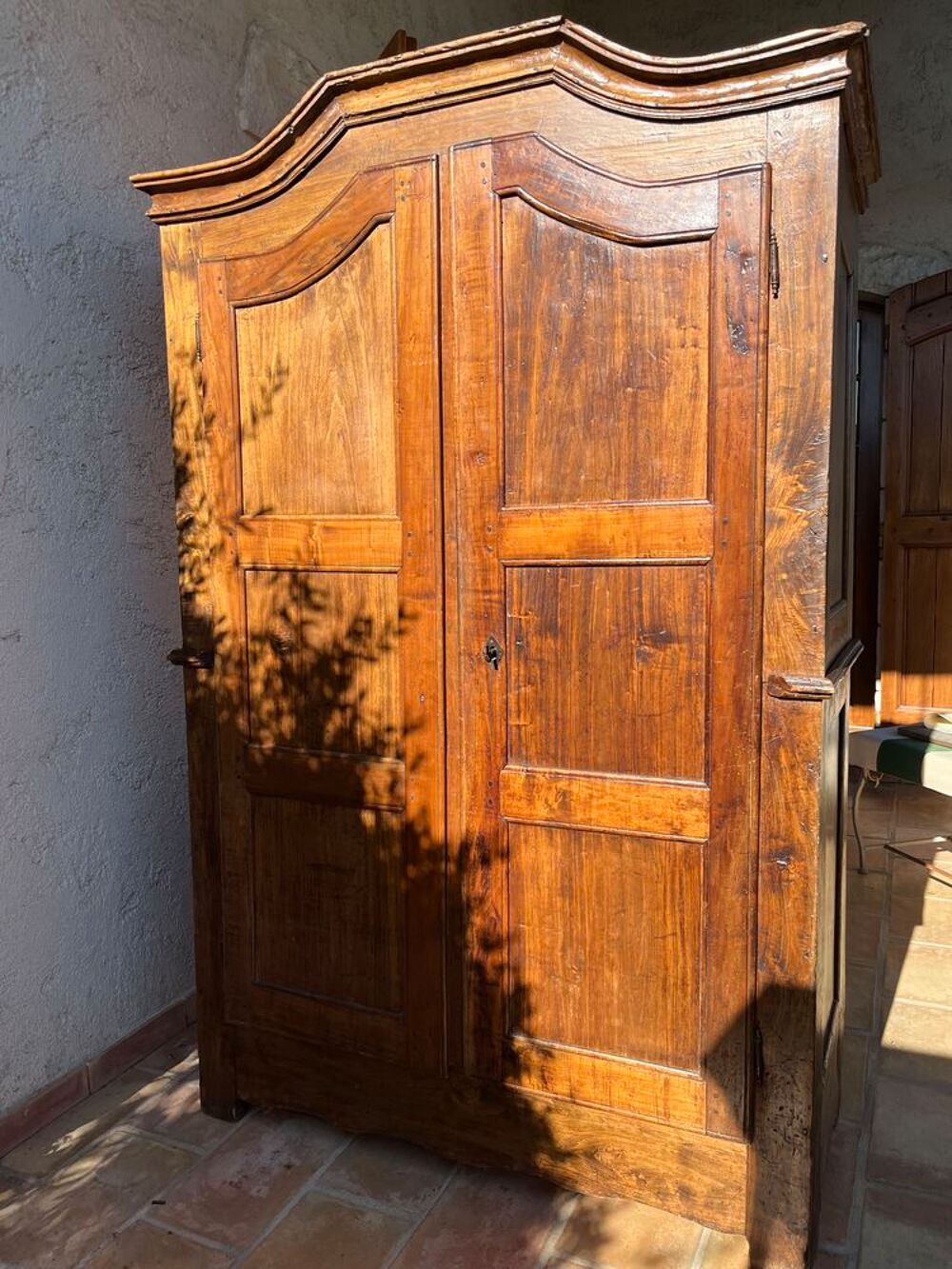Armoire de collection tr&egrave;s bon &eacute;tat Meubles