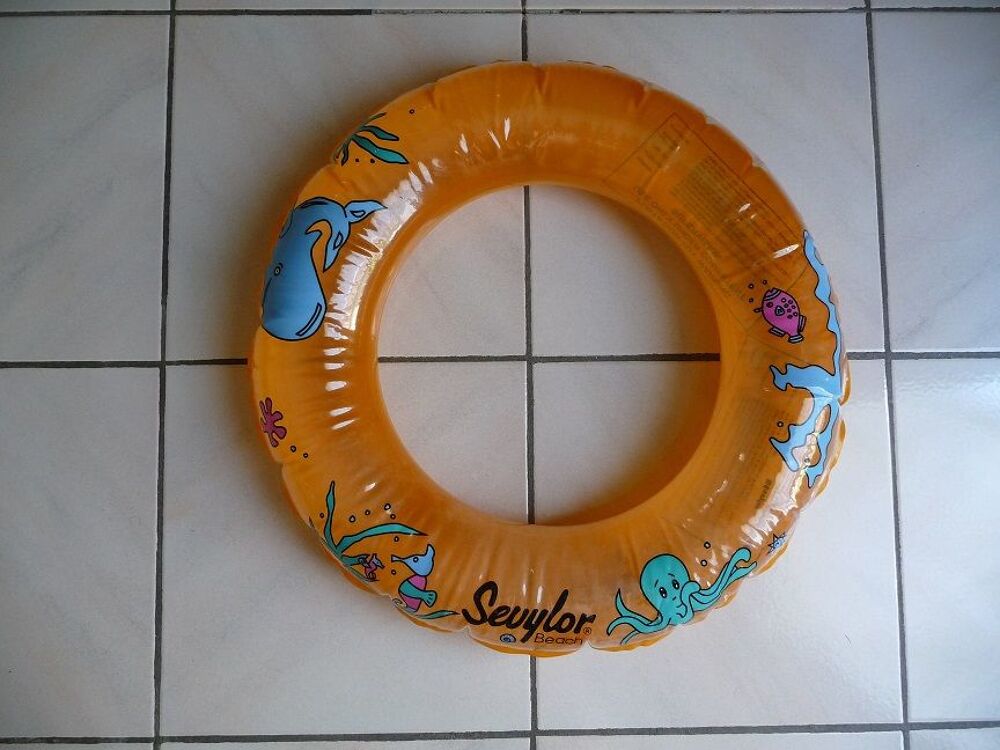 Bou&eacute;e ronde orange motifs animaux marins Jeux / jouets