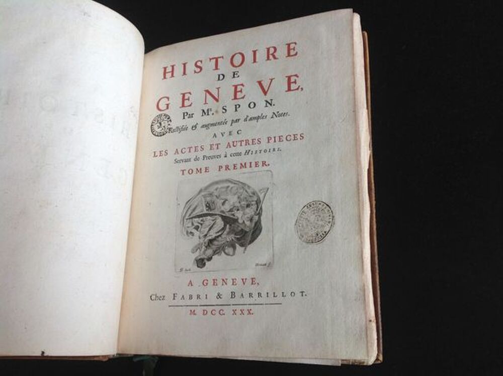 Livre &quot;Histoire de Gen&egrave;ve&quot; datant de 1730 