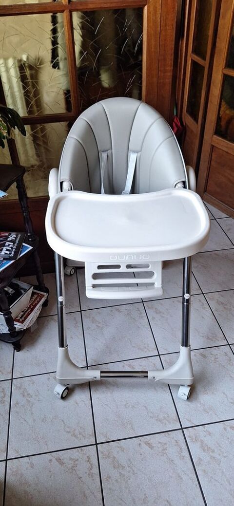 Chaise enfant Camphin-en-Carembault (59)