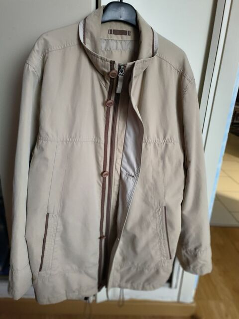 vtements 0 Frjus (83)
