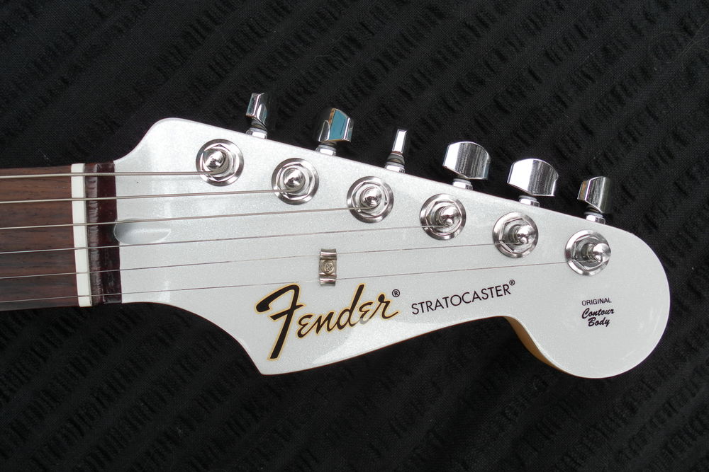 guitare fender mexico blanche Instruments de musique