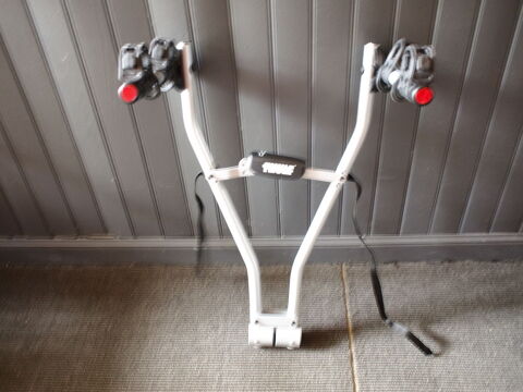 Porte velos neuf Thule Xpress pour 2 velos 50 Tarbes (65)