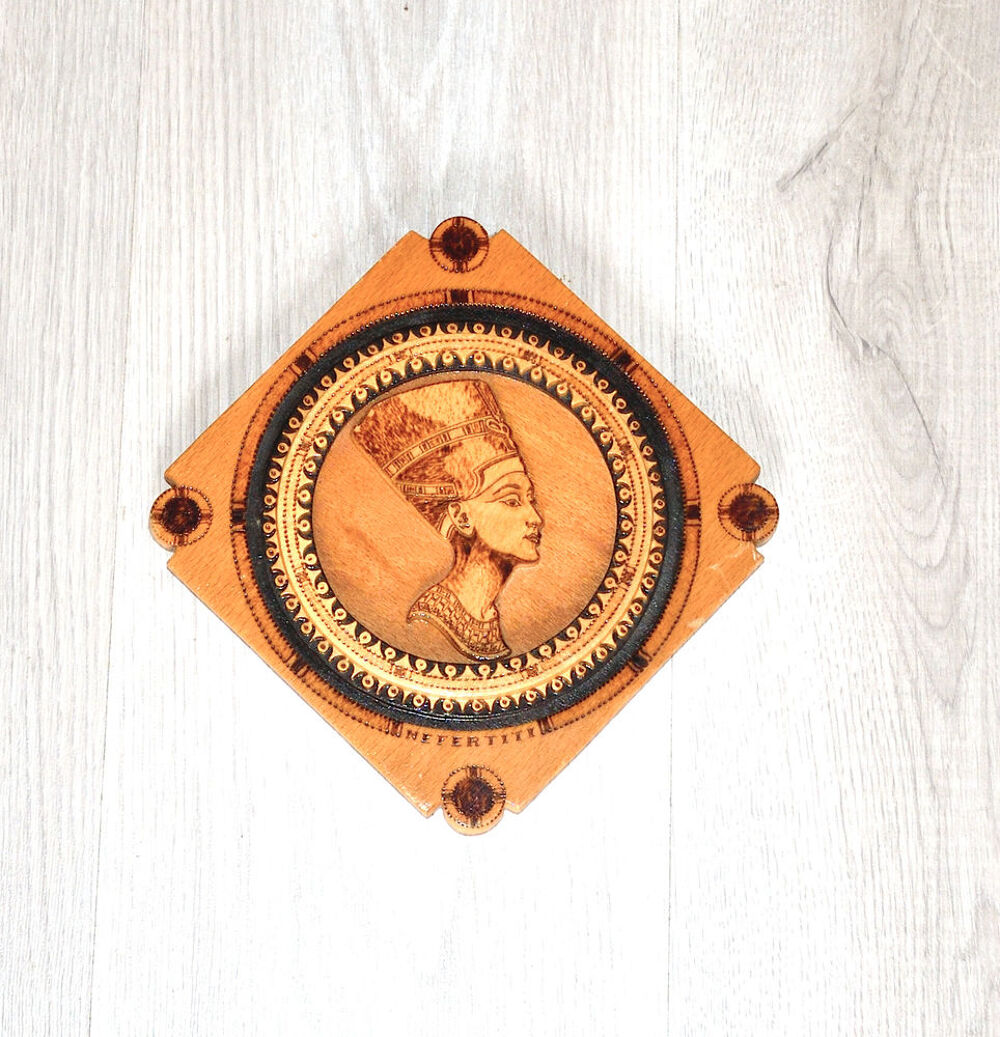 Gravure sur bois N&eacute;fertiti Décoration