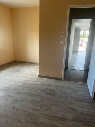  Maison à louer 4 pièces 75 m²