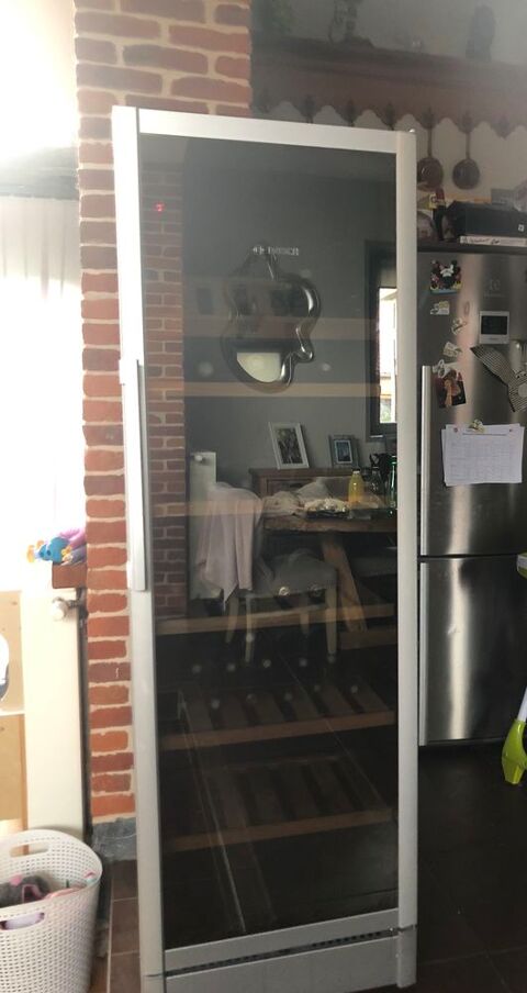 Cave  vin Bosch 650 Taisnires-sur-Hon (59)