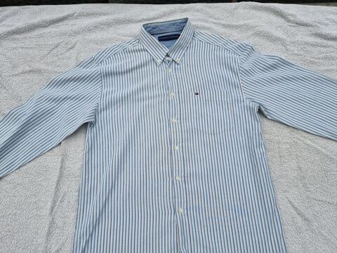 Chemise Tommy HILFIGER - taille XL - Tr�s bon �tat 15 Marolles-sur-Seine (77)