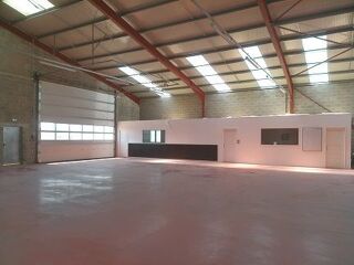  Atelier  louer 220 m toile-sur-rhne
