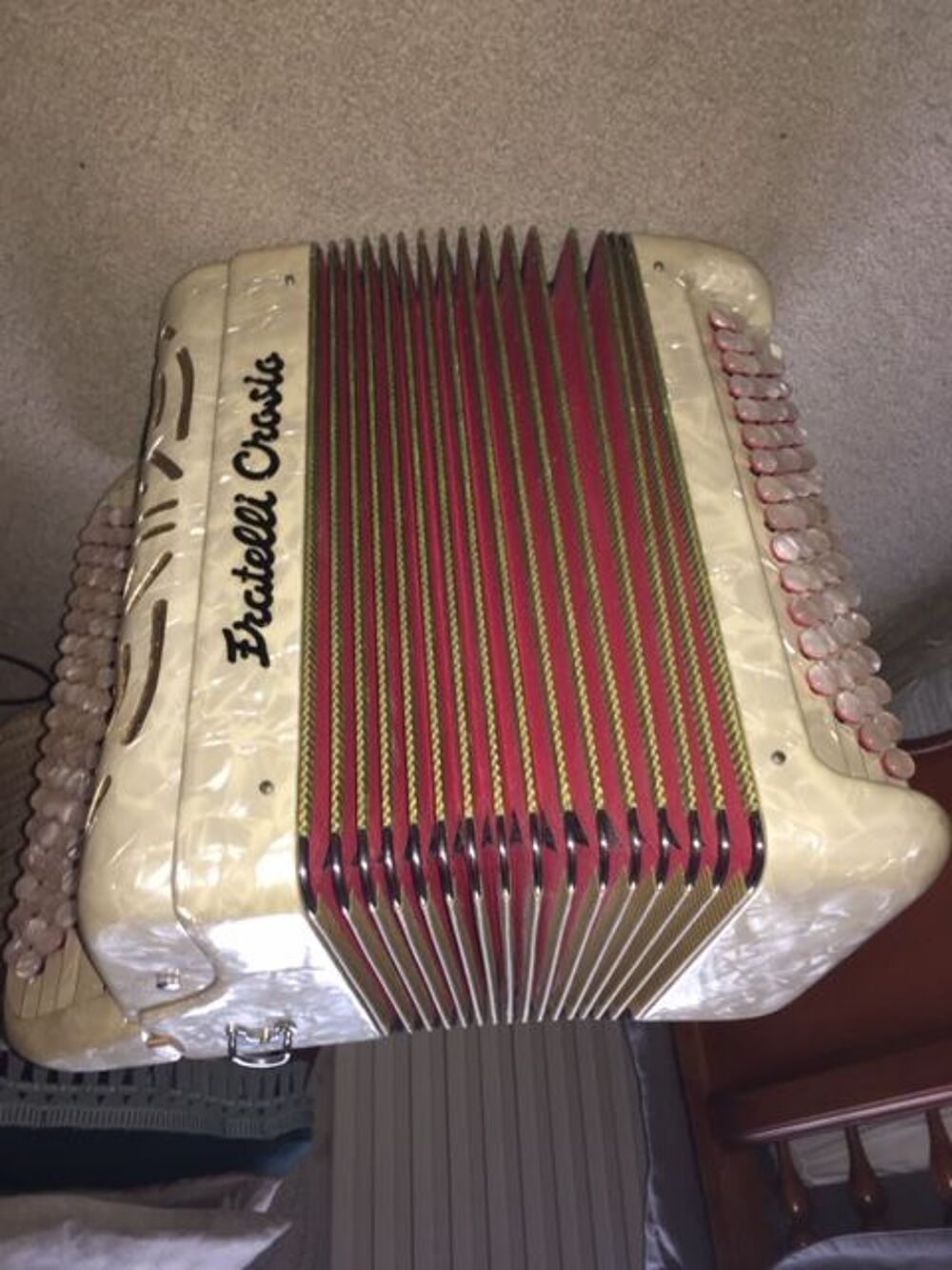 Accord&eacute;on basse chromatique Instruments de musique