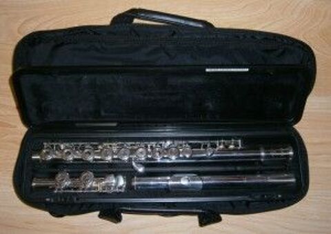 Flute Yamaha d'tude Yfl 281 d'occasion 450 Saint-Claude (39)