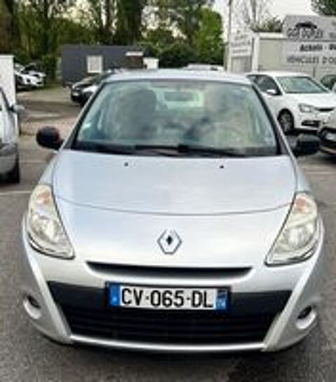 Annonce voiture Renault Clio III 5490 