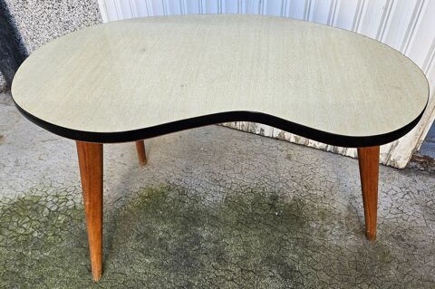 Petite table rtro, 85 Strasbourg (67)