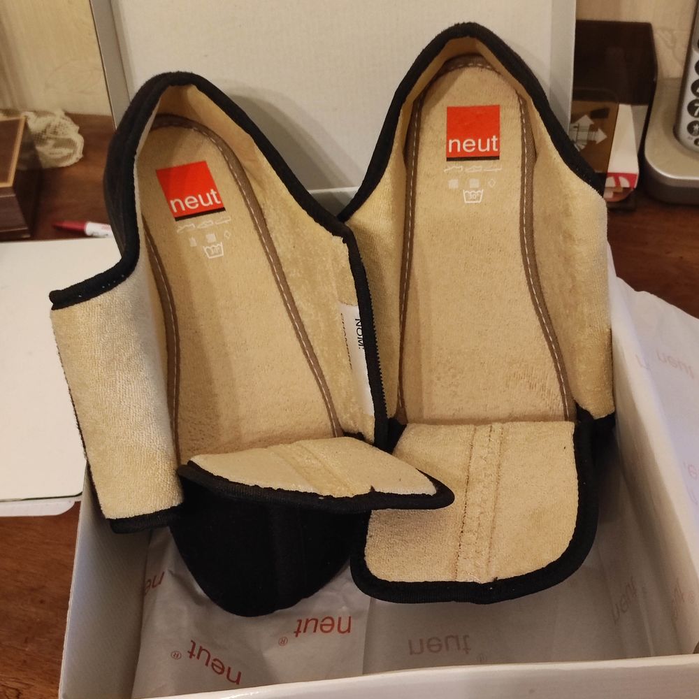 Chaussons pour personnes &acirc;g&eacute;es NEUT Chaussures