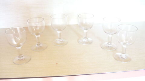 LOT DE VERRES 20 Châtillon-en-Vendelais (35)